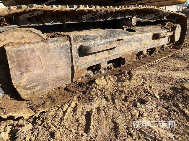 单侧履带整体（整机外观）