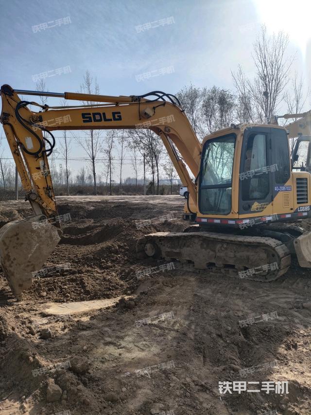 山东临工LG685挖掘机