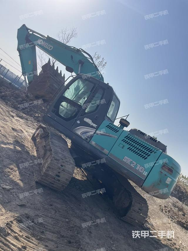 神鋼SK210LC-8挖掘機(jī)