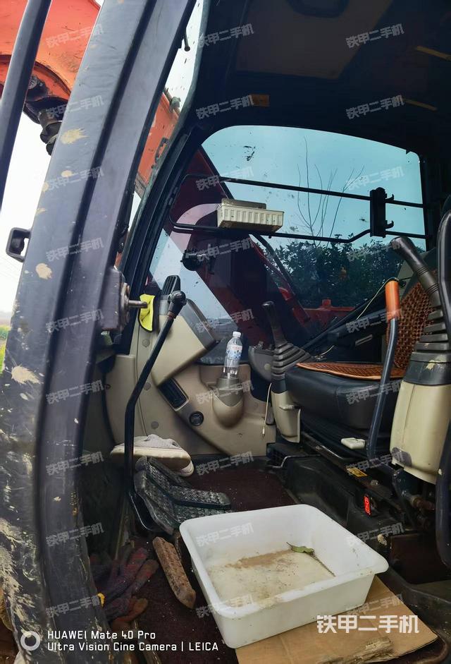 驾驶室整体（整机外观）