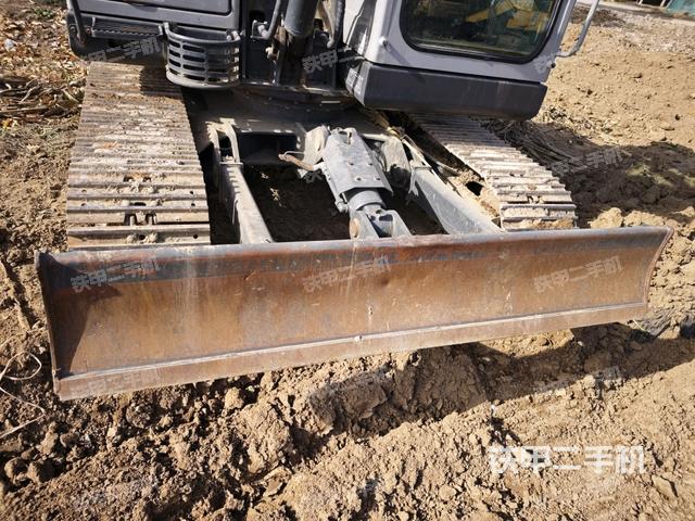 轉(zhuǎn)盤和下車架正前（工作和回轉(zhuǎn)裝置）