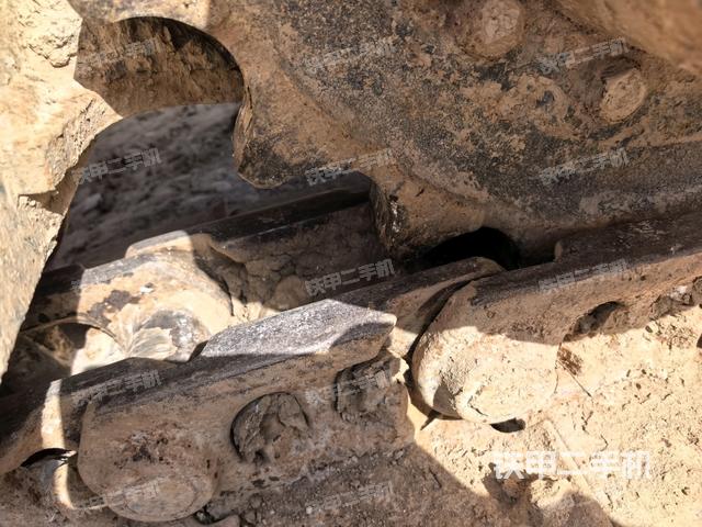 右侧履带整体（行走机构）