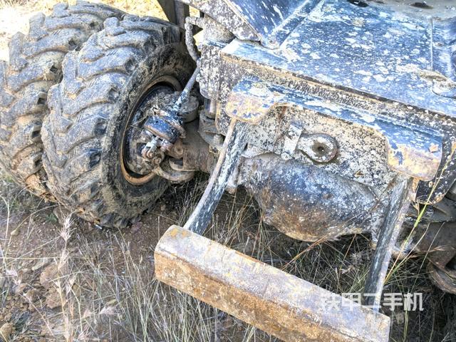 左侧行走马达盖板（行走机构）