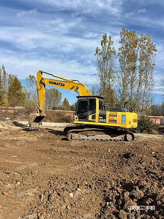 小松PC240LC-8M0挖掘機實拍圖片