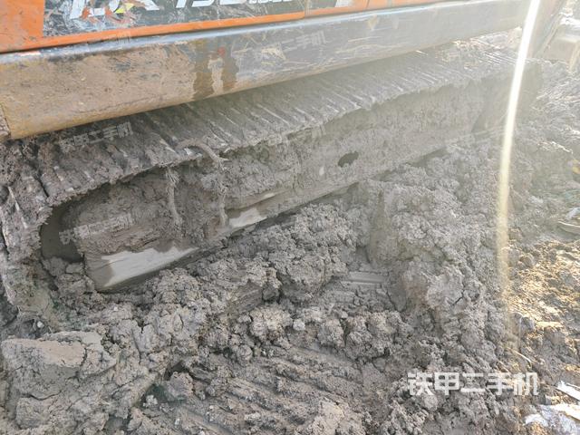 右侧履带整体（行走机构）