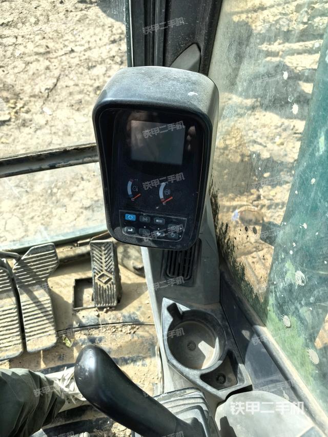 显示屏 （驾驶室部分）