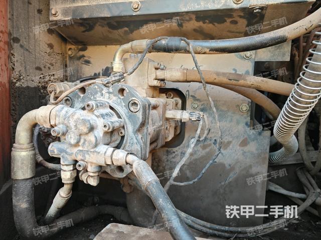 液压泵斜45 右（大件舱室）