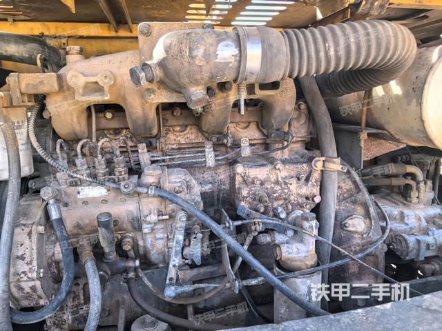 发动机室（上车部件）