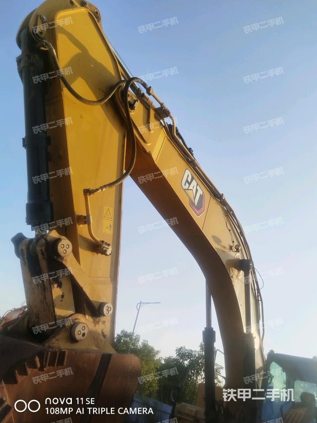 大臂整体 右侧（工作和回转装置）