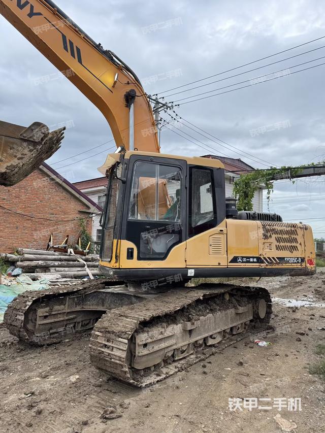 駕駛室整體（整機(jī)外觀）