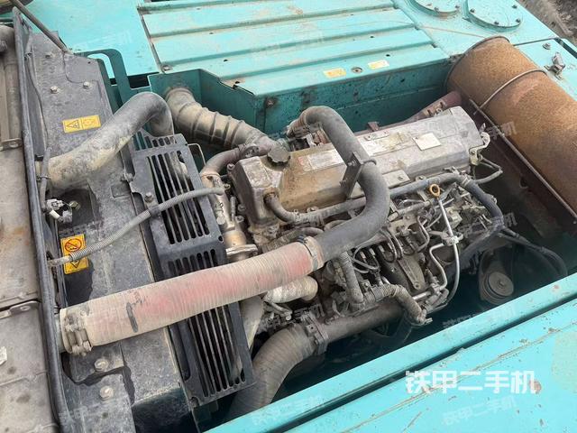 发动机整体俯视（整机外观）