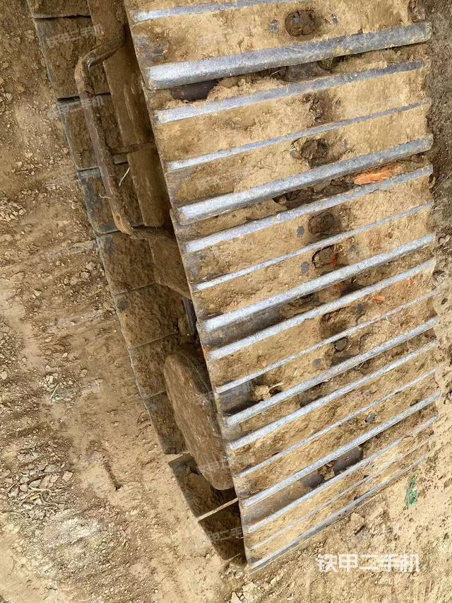 单侧履带整体（整机外观）