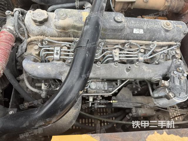 發(fā)動機(jī)整體俯視（整機(jī)外觀）