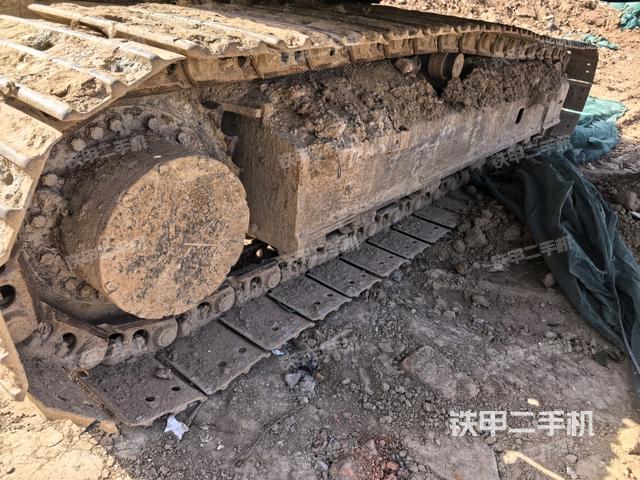 右侧行走马达盖板（行走机构）