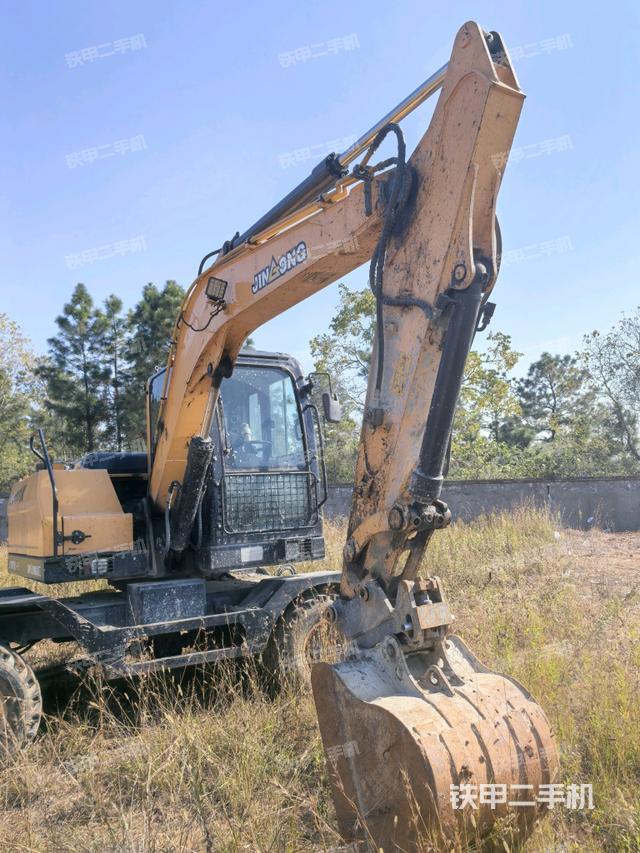 铲斗右后整体（工作和回转装置）