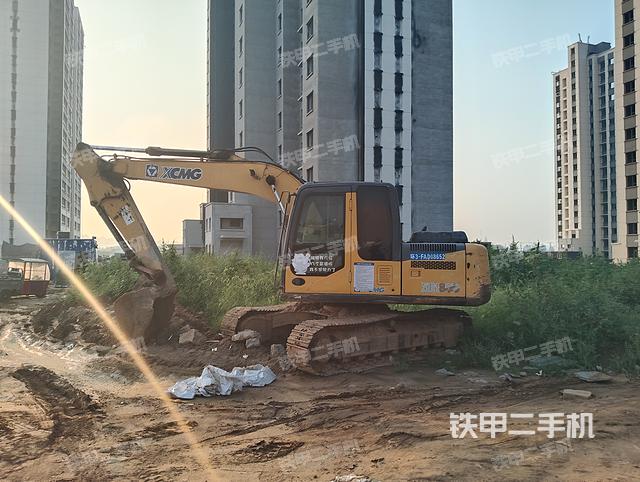 徐工XE135D挖掘机