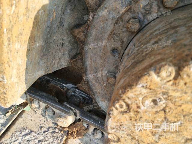 右侧行走马达盖板（行走机构）