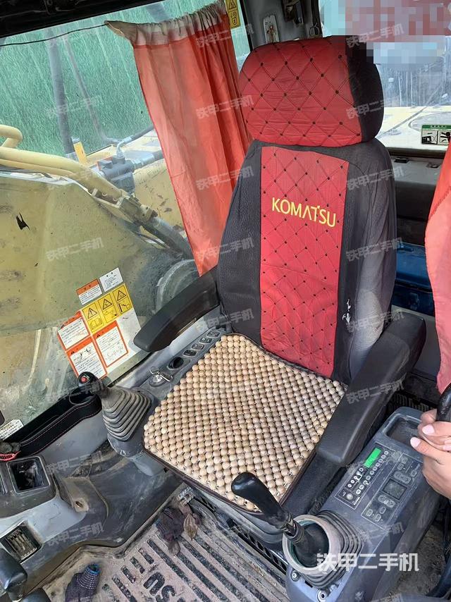 駕駛室整體（整機外觀）