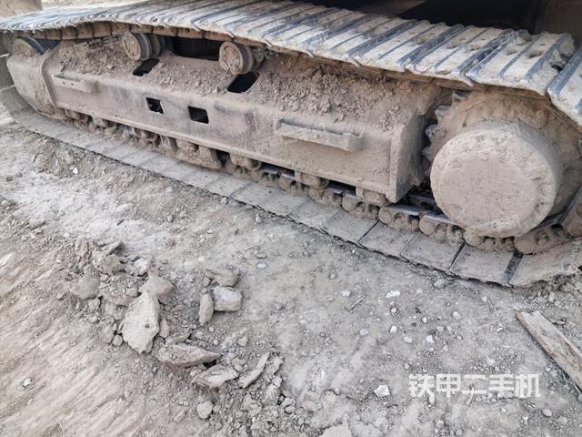 单侧履带整体（整机外观）