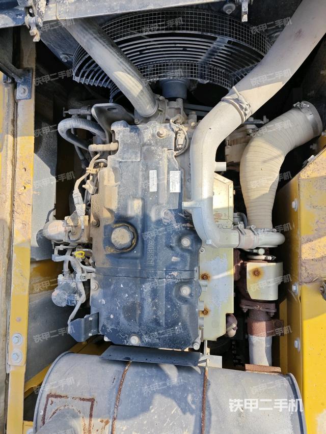 发动机室（上车部件）