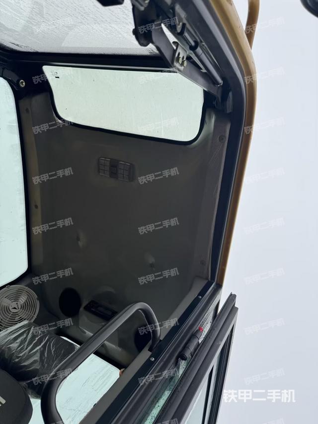 頂棚整體（駕駛室部分）