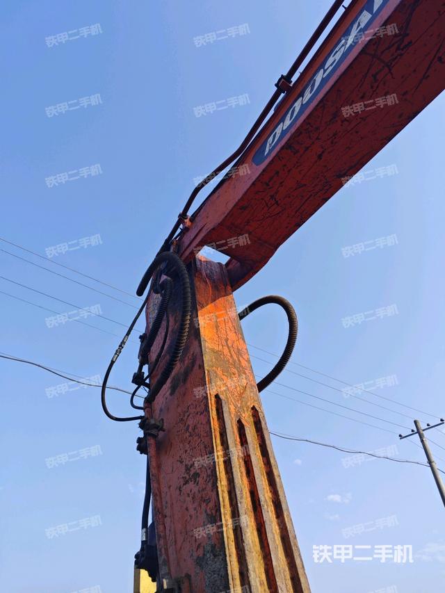 小臂整体左后（工作和回转装置）