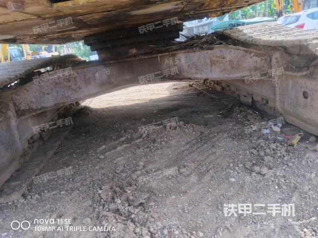 左侧行走马达盖板（行走机构）