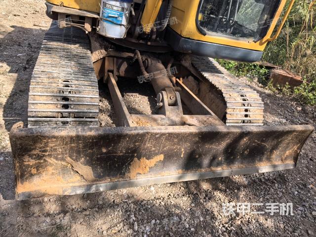 转盘和下车架正前（工作和回转装置）