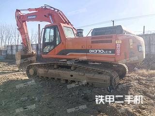 斗山DH370LC-9挖掘机实拍图片