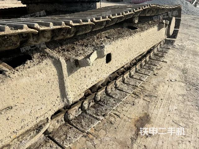 单侧履带整体（整机外观）