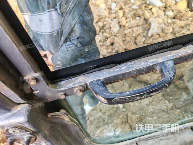 驾驶室左后45度（驾驶室部分）