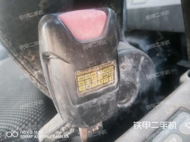 座椅右侧控制台/钥匙门/油门/含右手柄（驾驶室部分）