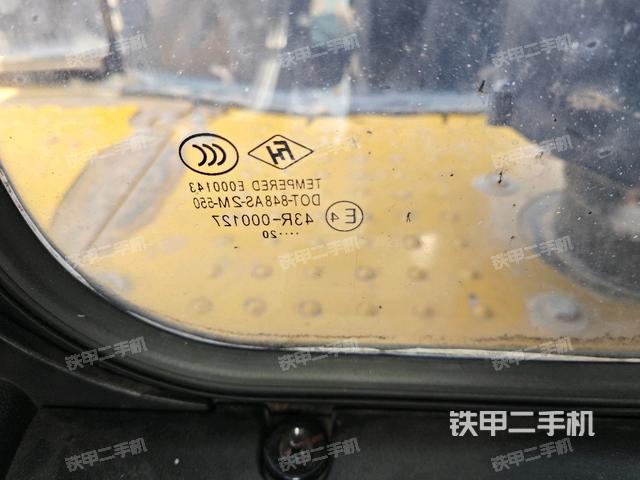 后窗玻璃角标（驾驶室部分）