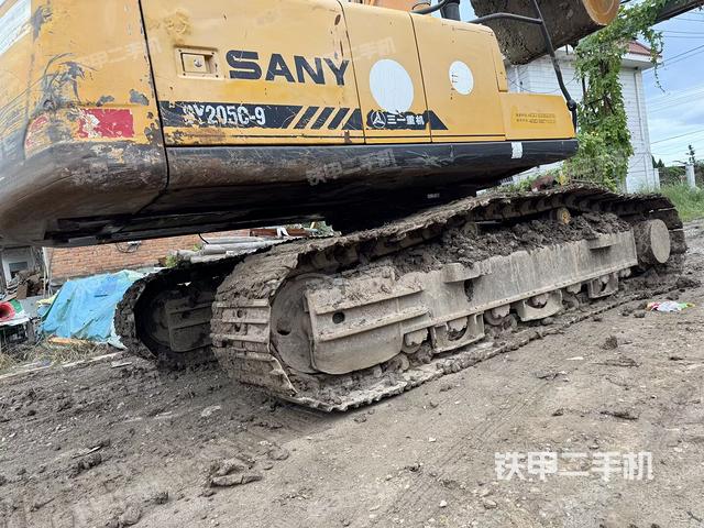 單側(cè)履帶整體（整機(jī)外觀）