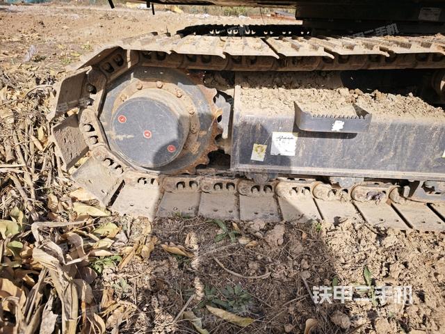 左驅(qū)動輪（行走機(jī)構(gòu)）