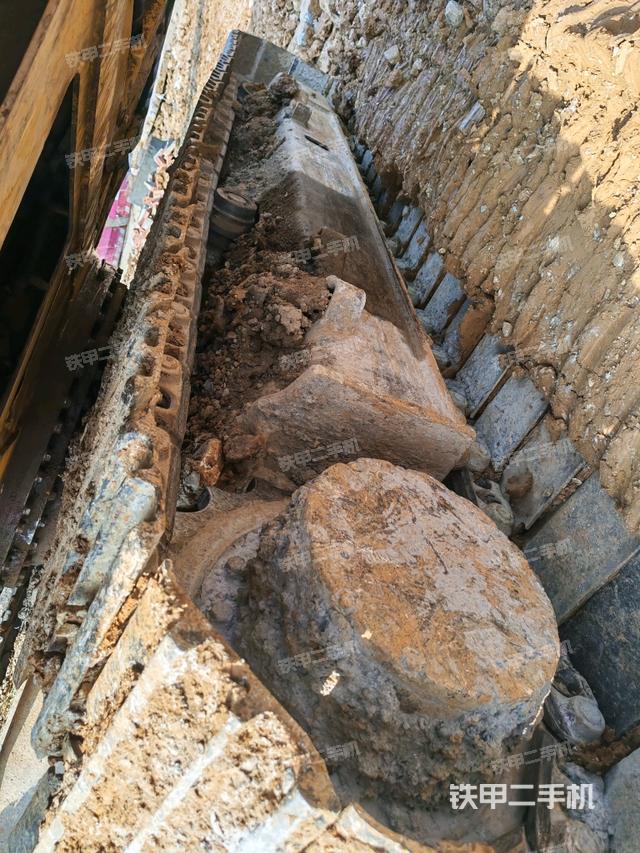 右侧履带整体（行走机构）