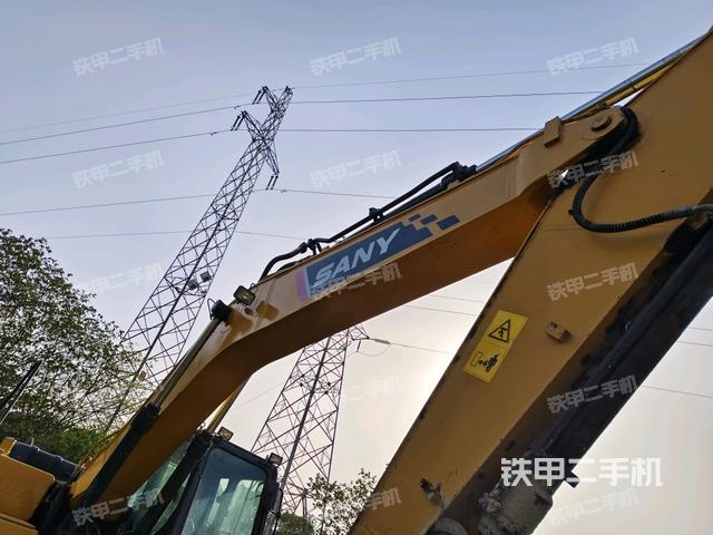 大臂整体 右侧（工作和回转装置）