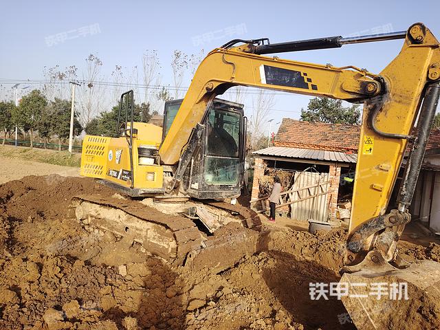 單側(cè)履帶整體（整機(jī)外觀）