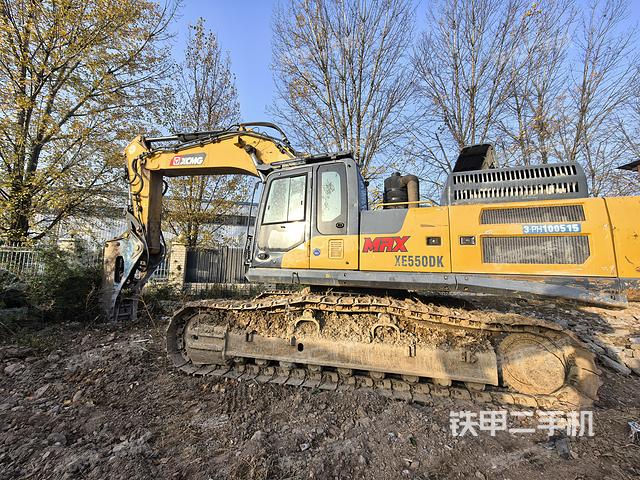 徐工XE550DK MAX挖掘机