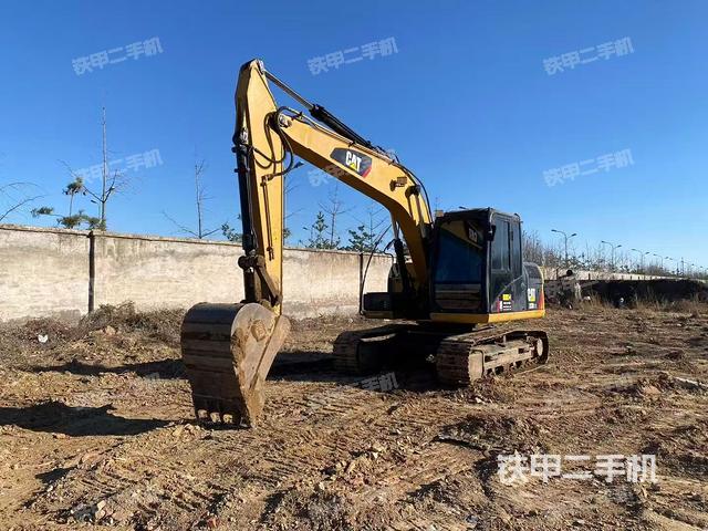 驾驶室顶部（整机外观）