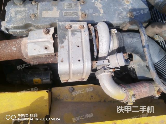 中央回转接头特写（上车部件）