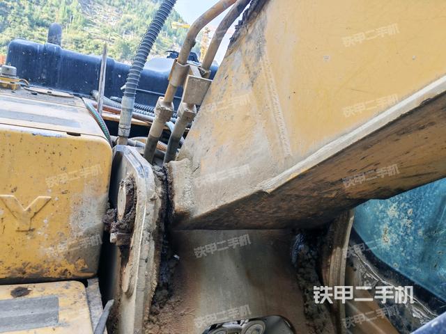 大臂根部 斜视（工作和回转装置）