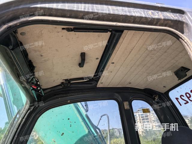 座椅后部（驾驶室部分）