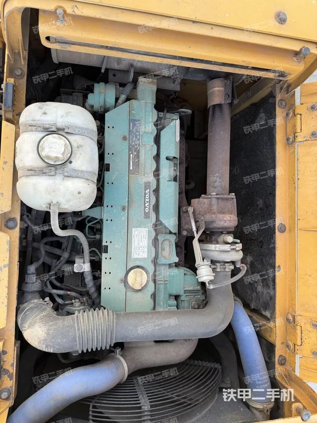 发动机整体俯视（整机外观）