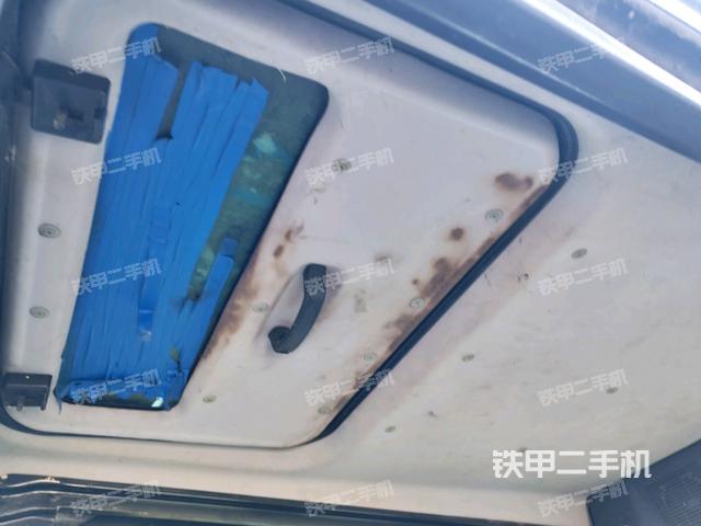 驾驶室左后45度（驾驶室部分）