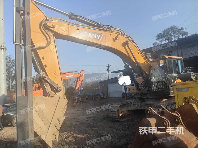 三一重工SY375H挖掘机