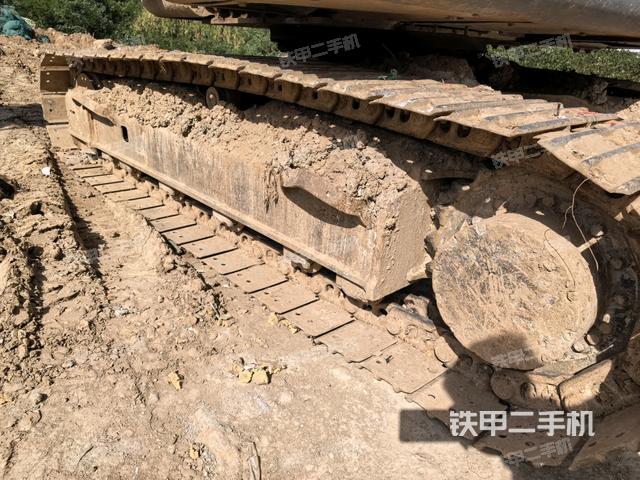 左侧履带整体 （行走机构）