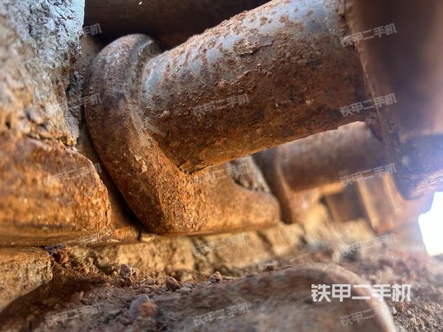 单侧履带整体（整机外观）