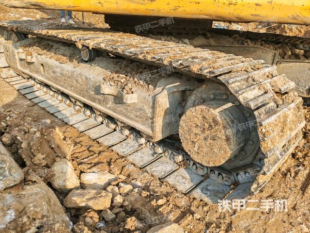 左侧履带整体 （行走机构）