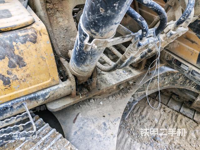 转盘和下车架正前（工作和回转装置）